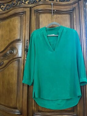 Amanda Uprichard Silk Emerald Green V-Neck Tunic Blouse